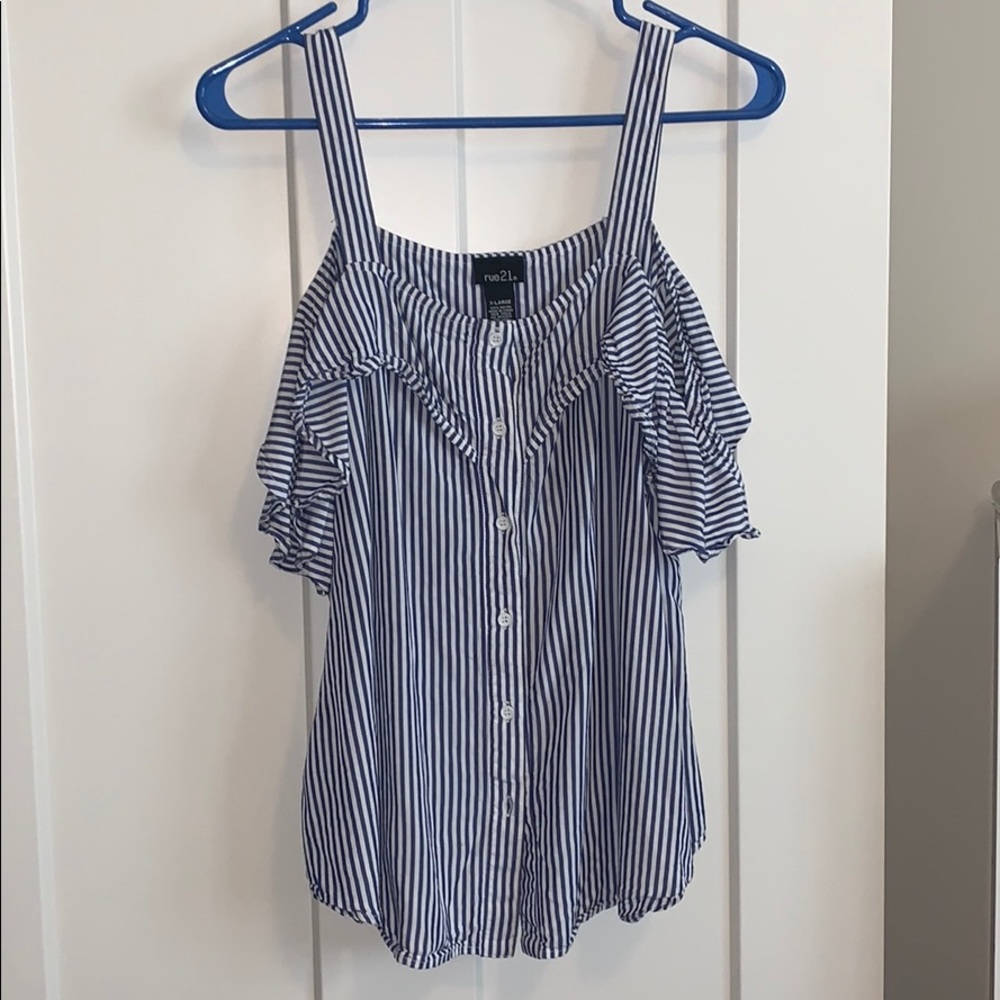 Rue21 short sleeve shirt